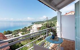 Reana Elegant Apartments By Konnect, Barbati